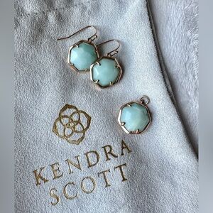 Kendra Scott Cynthia earrings & pendant set in Chalcedony